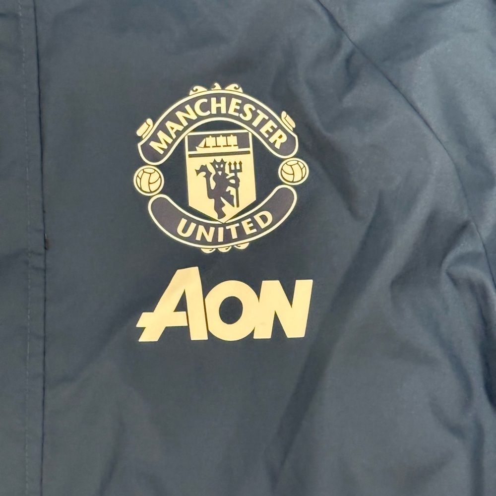 Adidas Manchester United TrainingJacket - Picture 2 of 5